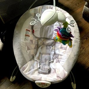 Fisher price deluxe baby bouncer